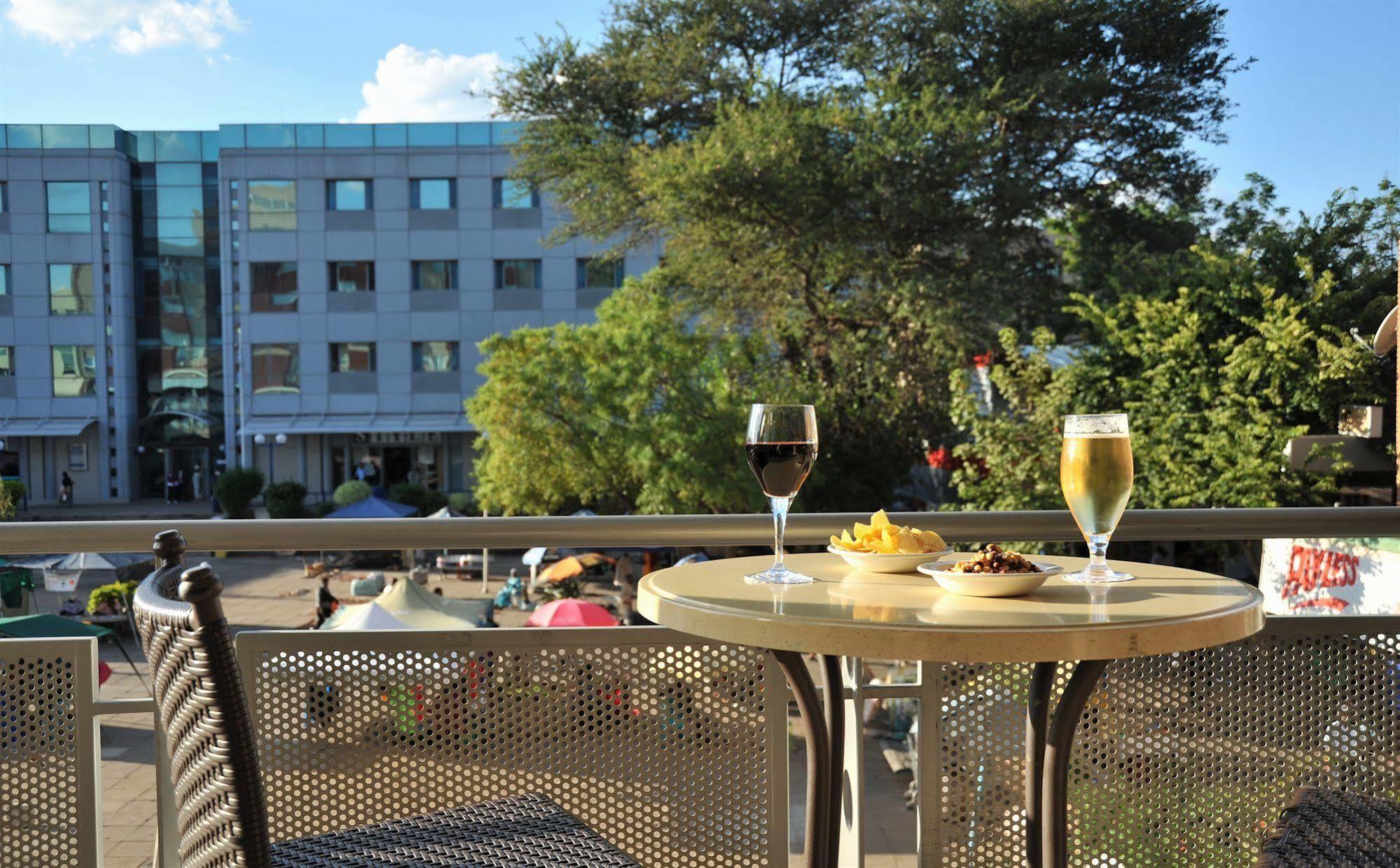 Cresta President Hotel Gaborone Exterior foto
