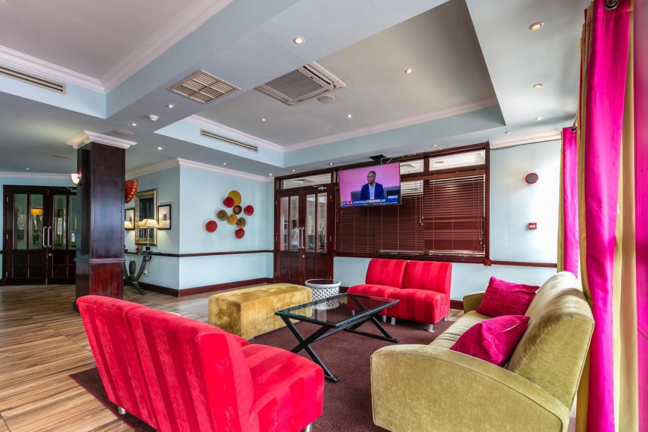 Cresta President Hotel Gaborone Exterior foto
